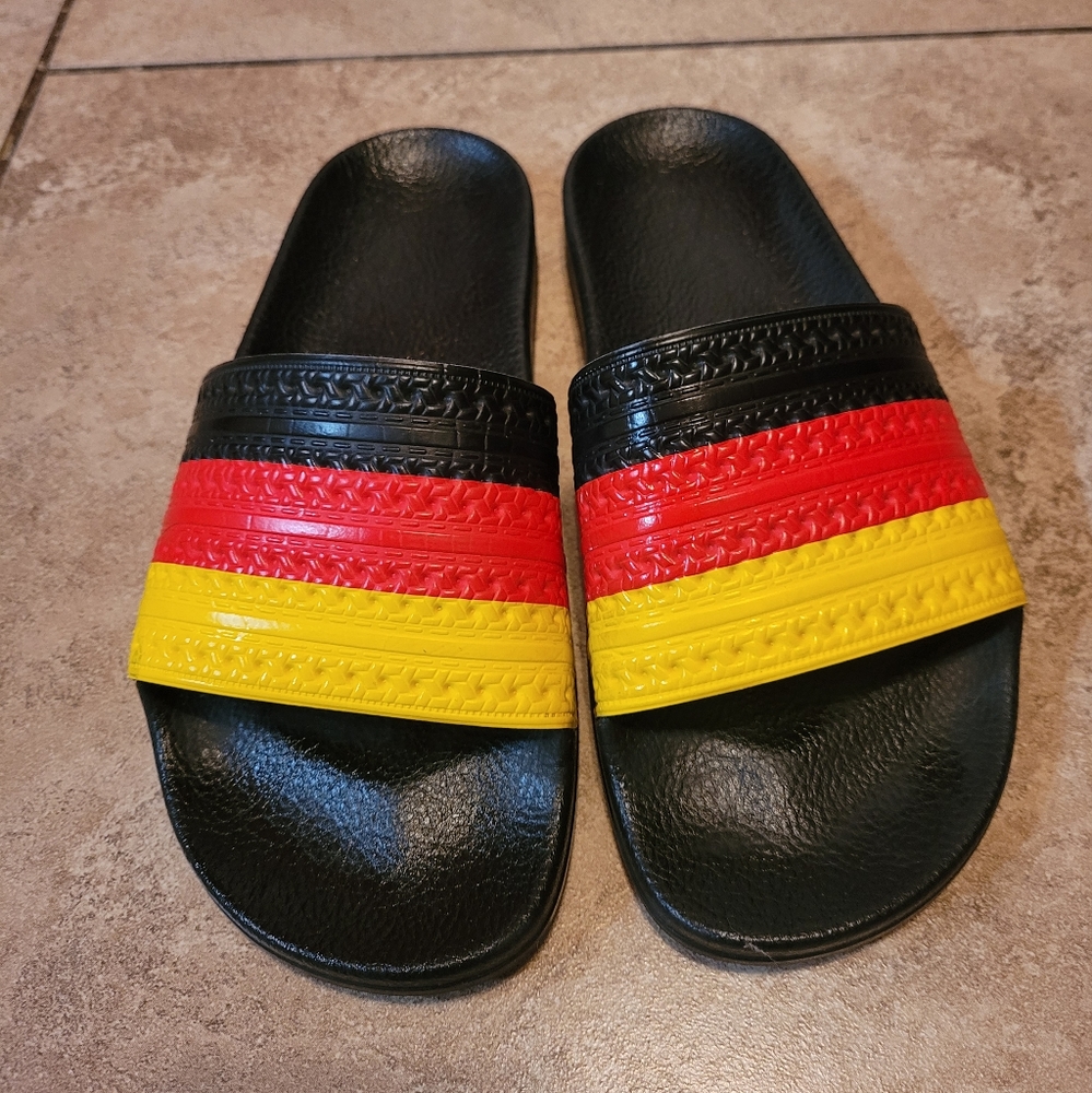 Adidas Adilette Germany Size 6 Women's (G55381)